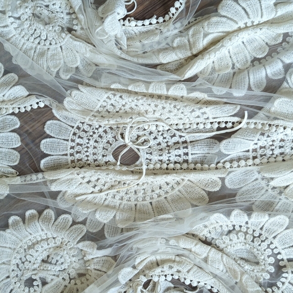 H&M shawl kimono in white - Picture 2 of 5